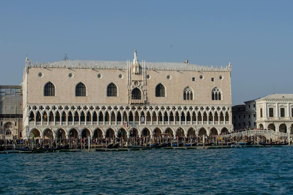 Ca' De Mezo Near San Marco Apartment Venice Luaran gambar